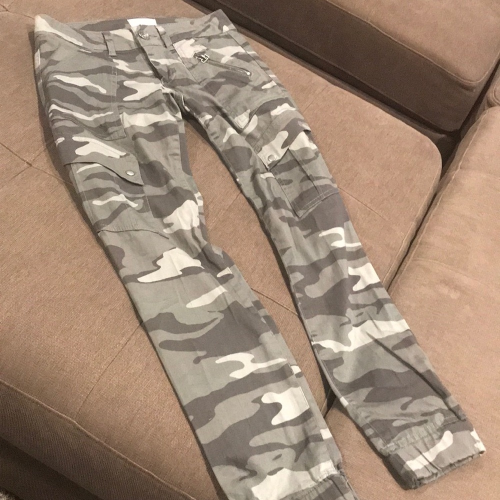 Jolt camouflage pants